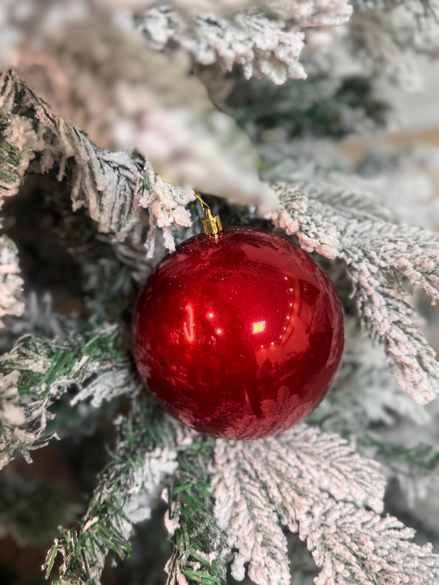 Burgundy Glossy Baubles