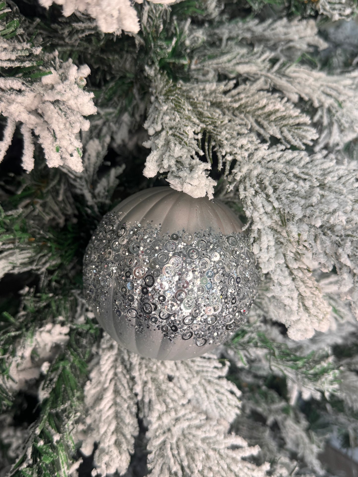Silver Luxe Metallic Baubles (set of 4)