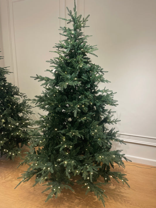 Classic Majestic Green (PRE-LIT)