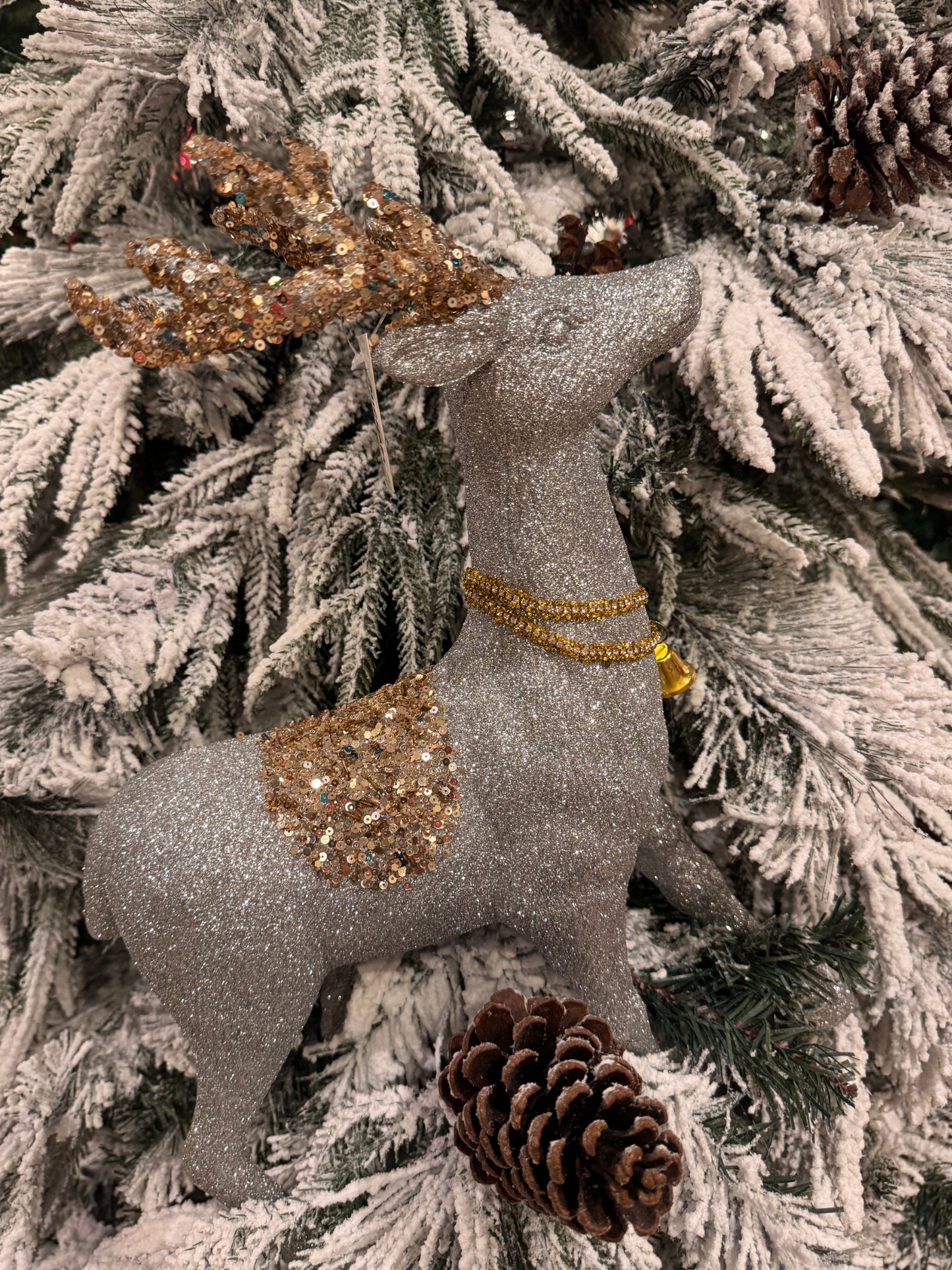Reindeer Figurine (Silver & Gold)